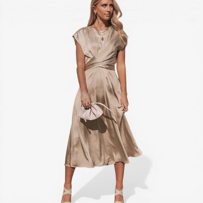 Almira Kleid – Damen ärmelloses Kleid mit Rundhals, Wickeloptik und lockerem Schnitt - Image 3