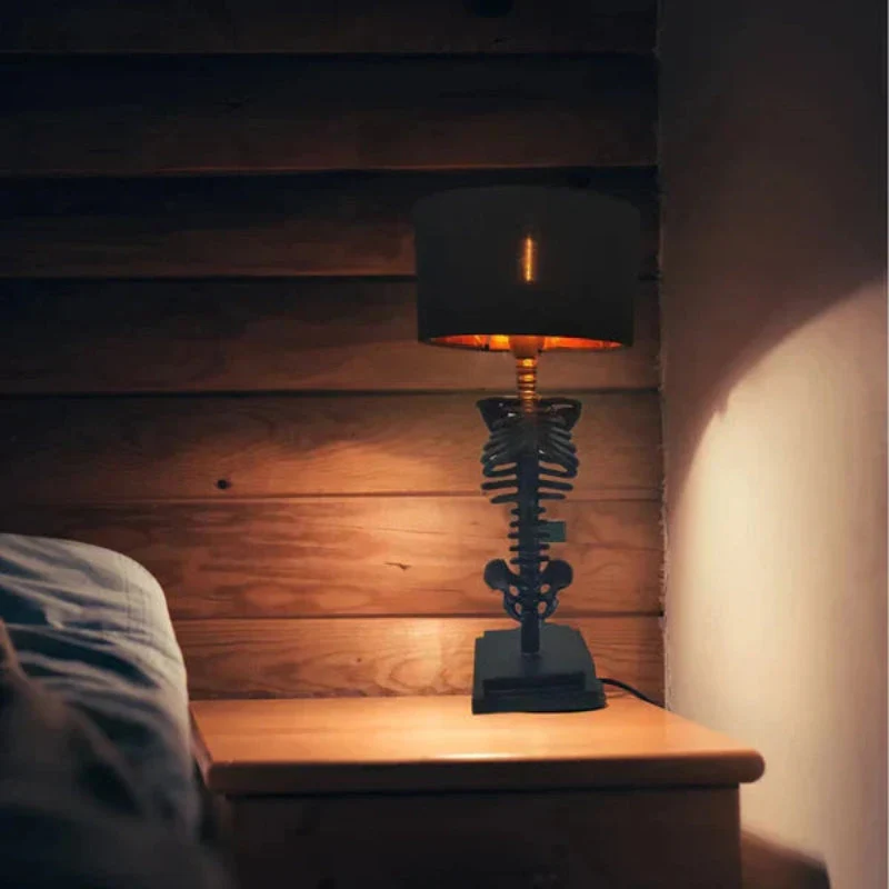 Skelevia Tischleuchte mit Skelettdesign – LED Lampe für dekorative Innenbeleuchtung - Image 4