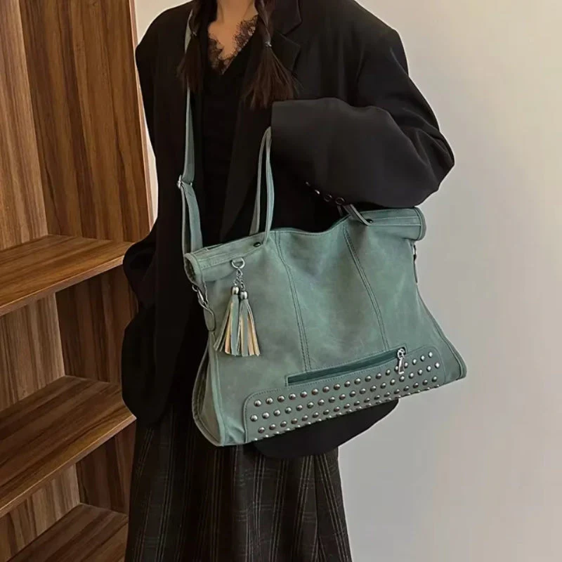 Valmera Schultertasche aus PU mit großem Innenfach und verstellbarem Gurt - Image 5